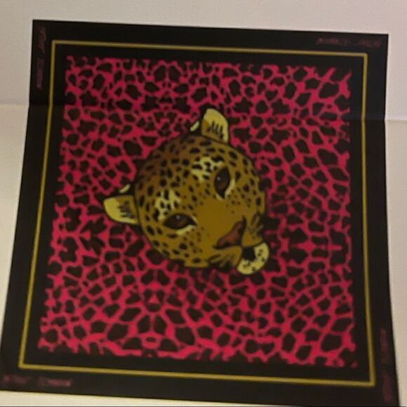 Pink cheetah leopard betsey johnson. Headgear mask/bandanna/headband scarf - Picture 3 of 3